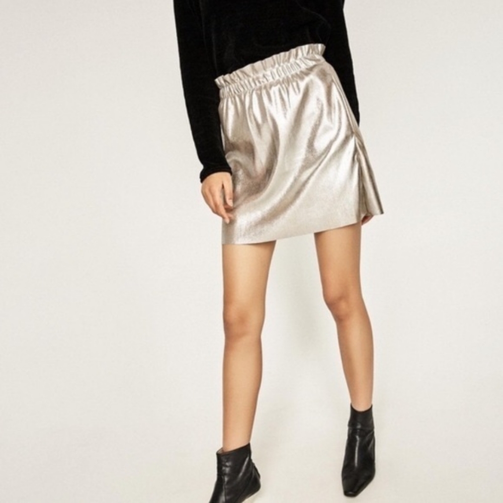 NWT Zara Women’s Faux Leather Mini Skirt WAIST ELASTIC